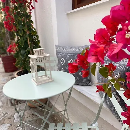 Olea White Holiday home *