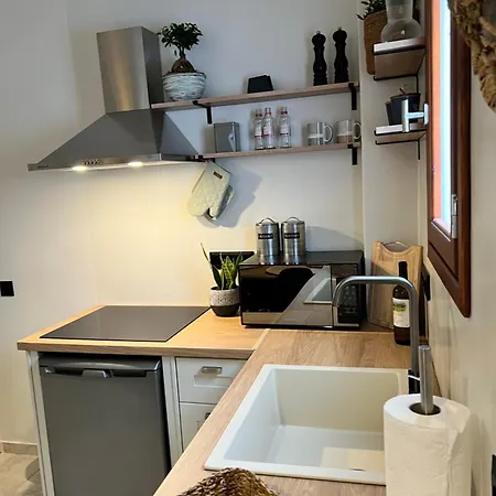 Olea White Holiday home *