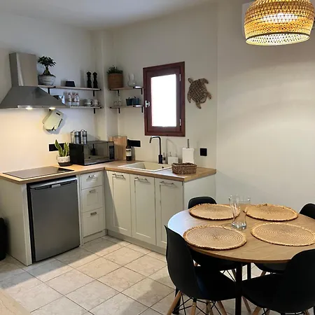Olea White Holiday home *