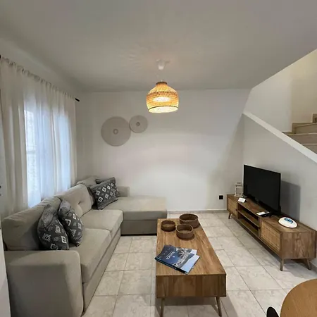 Holiday home Olea White *