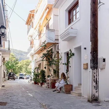 Olea White Skiathos-stad