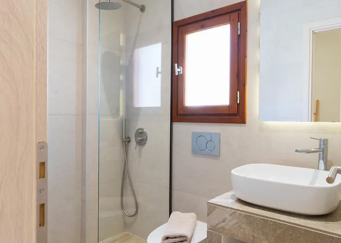 Olea White Holiday home *