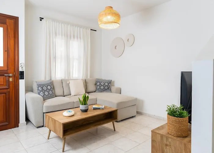 Olea White Skiathos Town